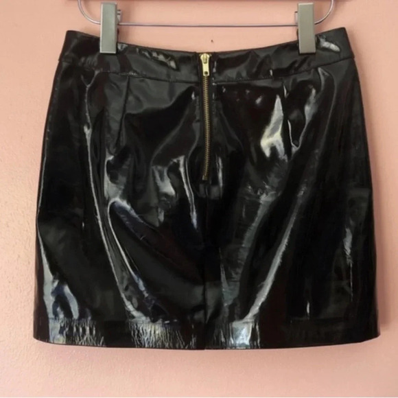 Topshop Shiny Patent Mini Skirt - Picture 7 of 7